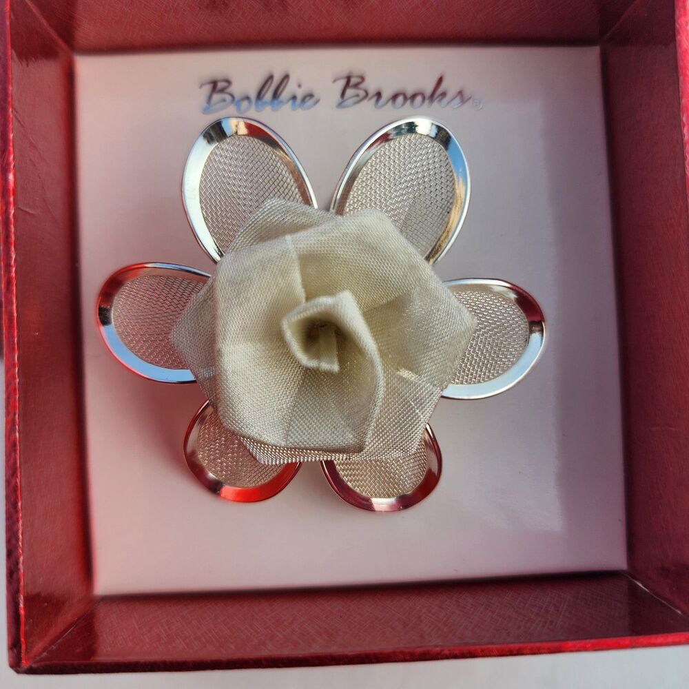 Bobbie Brooks 2" Silver Tone Mesh Floral Classic Unique Brooch Pin